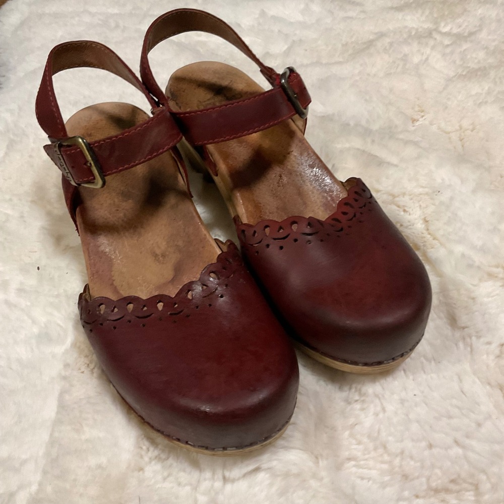 Dansko Clog Size 38 Burgundy Mary Jane Comfort Strap Shoes Womens